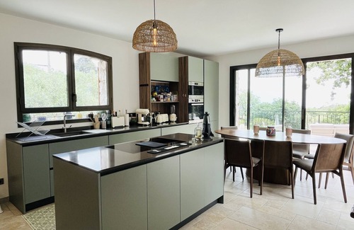 La Gaude Villa | Magnificent 4-bedroom stone villa with swimming pool