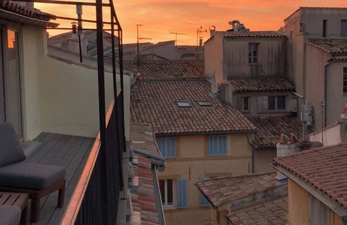 Couronne Urbaine Apartment | Magnificent apartment with terrace and rooftop view