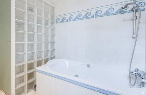 Lons-le-Saunier Apartment | Magnificent apartment for 8 people with a hyper-center terrace