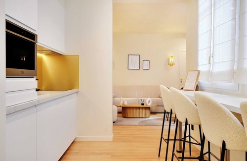 Quartier du Faubourg-Montmartre Apartment | Magnificent apartment - 2BR/6P - Near Grand Rex