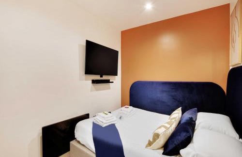 Paris City Center Apartment | Magnificent apartment - 2BR 4P - Place des Vosges