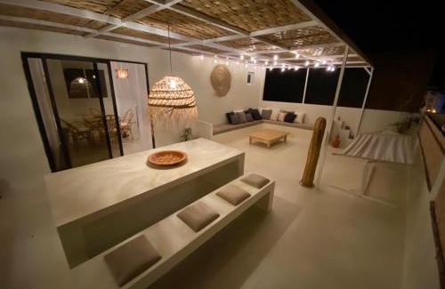 Bni Makada Apartment | Magnificent Apartment with Private Rooftop Terrace