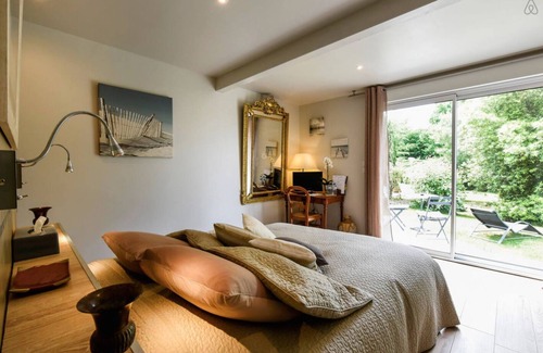 Sadirac Bed & Breakfast | MAGNIFICENT B&B on Bordeaux's Right Bank