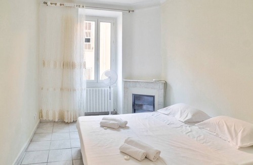 Lepante Quarter Apartment | Magnificent bright apartment near the coast