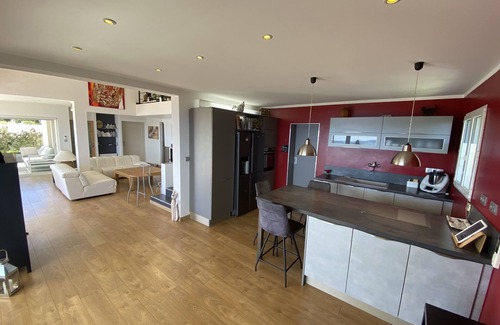 Plage de la Garonnette Villa | Magnificent contemporary villa with superb sea view classified 5*.