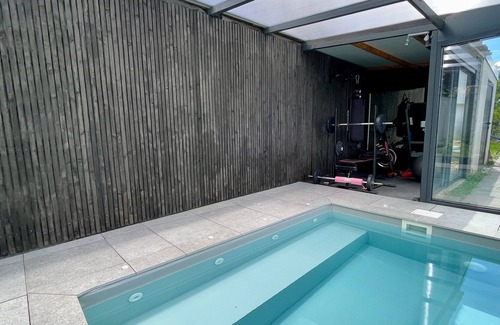 Merignac Villa | Magnificent contemporary architect-designed villa
