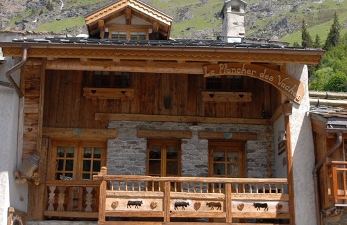 Champagny-en-Vanoise Ski Chalet | Magnificent and luxurious chalet of village of Champagny in Vanoise