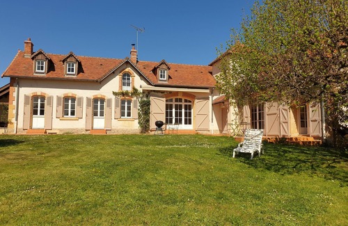La Motte-Saint-Jean House | Magnificent property for rent 300m², sleeps 12 South Burgundy