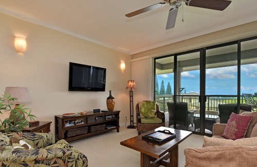 Kapalua Condo | Magnificent Gold Unit with Full Ocean View - Read the 100+ 5 Star Reviews!