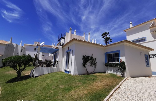 Vila do Bispo Cottage | Magnificent Golf Village Cottage, fully equipped, Wifi, large outdoor swimming pool