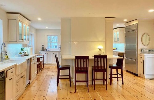 Hopewell Junction House | Magnificent historic mansion with amazing barn