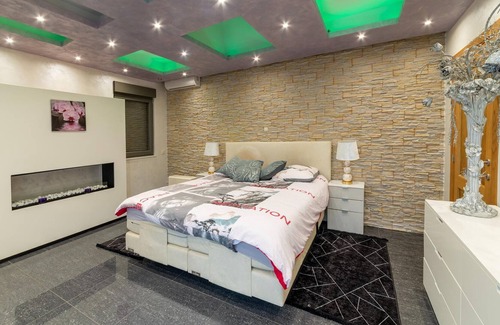 Ensival House | Magnificent holiday home in Verviers with sauna