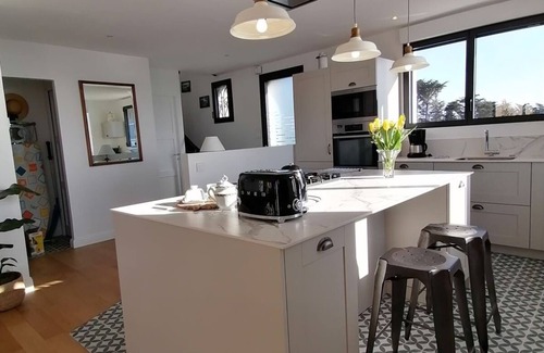 Audierne House | Magnificent house with exceptional sea view.