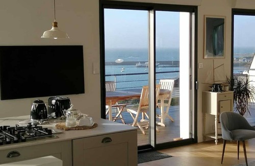 Audierne House | Magnificent house with exceptional sea view.