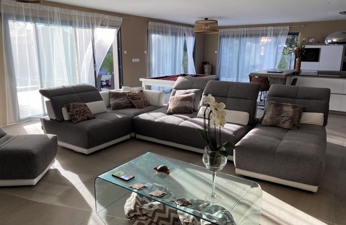 Saint-Siffret Villa | Magnificent luxury villa with swimming pool and jacuzzi