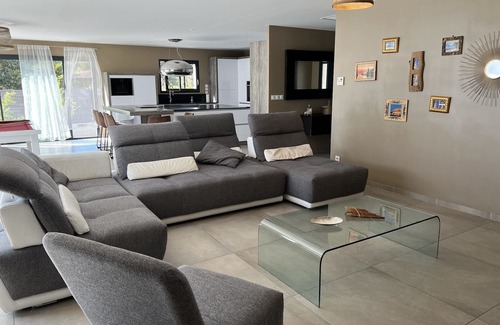 Saint-Siffret Villa | Magnificent luxury villa with swimming pool and jacuzzi