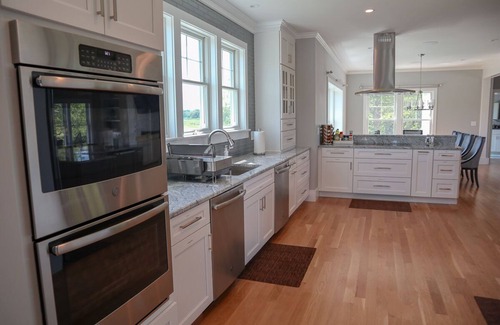 Brewster House | Magnificent Mansion, Privacy, Pool, Water Views in Brewster; 419-B