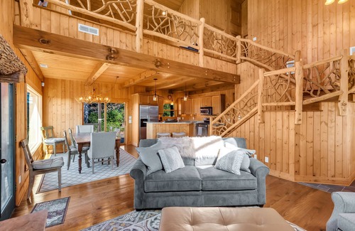 Sapphire House | Magnificent Mountain Views