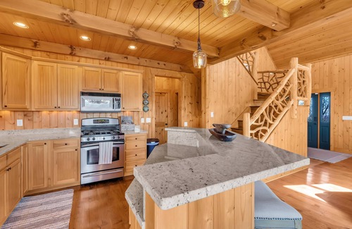 Sapphire House | Magnificent Mountain Views
