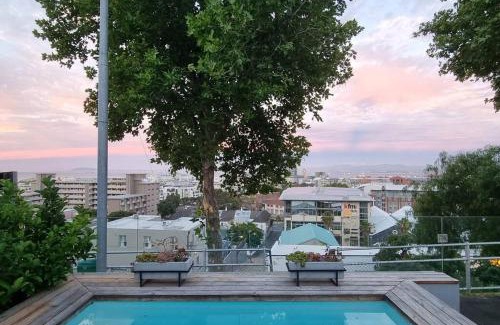 Cape Town City Centre Villa | Magnificent, newly renovated stylish home .