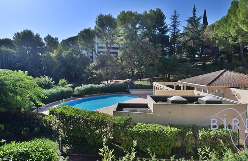 La Bocca Nord Apartment | Magnificent renovated apartment in the heart of the Domaine des Palmiers