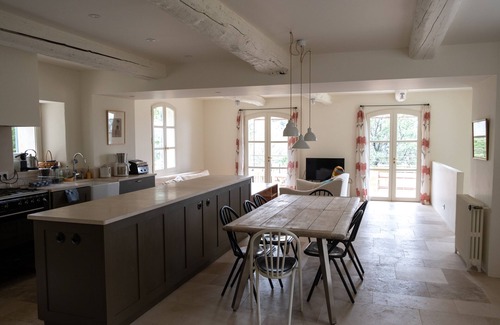 Lioux House | Magnificent renovated mas, comfort and exceptional views in the heart of the Luberon