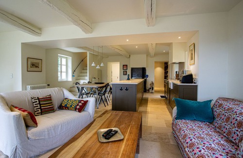 Lioux House | Magnificent renovated mas, comfort and exceptional views in the heart of the Luberon