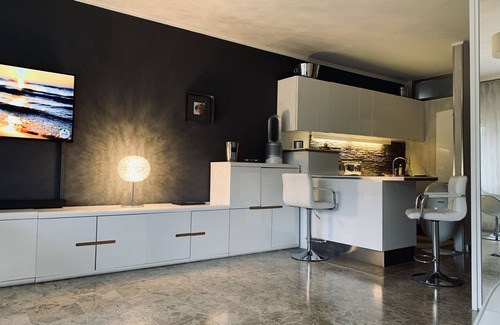 Le Cannet Apartment | MAGNIFICENT STUDIO SWIMMING POOL TENNIS HAUT DE CANNES
