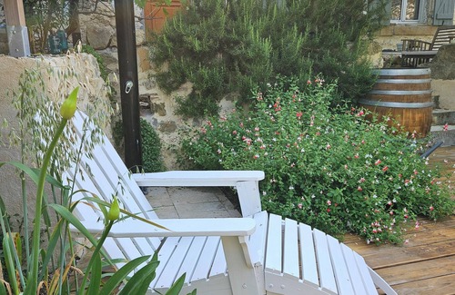 Gignac House | Magnificent town house with swimming pool.