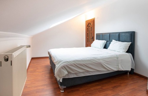 Uskudar Villa | Magnificent Triplex Villa 7+1