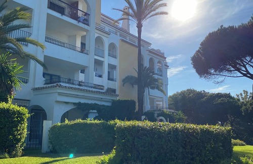 Cabopino Apartment | Magnificent view, new refurbished apartment near Marbella
