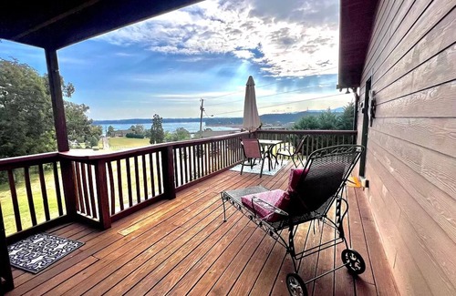 Dandridge House | Magnificent views from “Dolly’s Room”