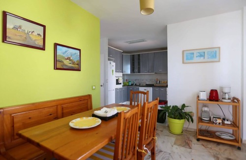 Malaga-Este Villa | Magnificent Villa 5min walk to beach