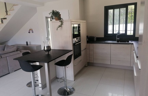 Le Tignet Villa | Magnificent villa between sea and mountains. Private swimming pool. Air-conditioned.