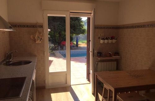 Huetor Vega House | Magnificent villa with 4 bedrooms, two bathrooms, kitchen, living room 2 porches, pool and field. Two little kids from the casino of granada, 10 minutes from the center of the city of granada and 20 minutes from sierra nevadas, without forgetting that the