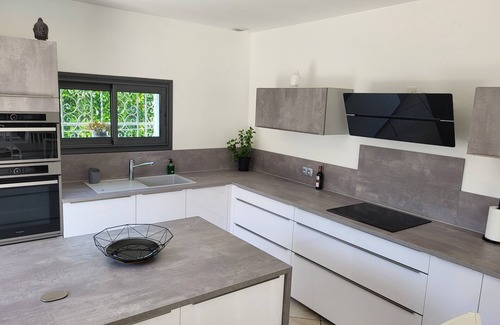 Candillargues Villa | Magnificent villa near the sea with swimming pool