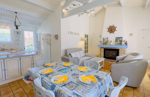 Ars-en-Re House | Magnificent villa with pool, garden and parking