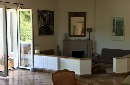 12th Arrondissement House | Magnificent villa with swimming pool and garden overlooking the hills in a residential area