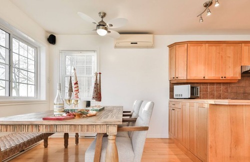 Saint-Placide Cottage | Magnificent waterfront cottage on Ottawa river
