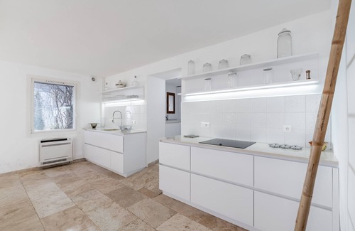 Le Mourillon Villa | Magnificent waterfront home