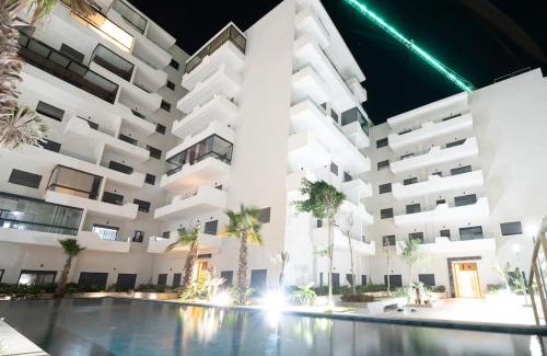 Ain Harrouda Apartment | Magnifique 2 chambres, vue panoramique et piscine
