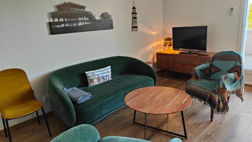 Andernos-les-Bains Apartment | Magnifique appartement climatisé 70 m2, Grande terrasse 42 m2, classé 4 étoiles