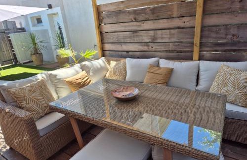 La Crau Apartment | Magnifique appartement 2 chambres avec 50 m2 de jardin privatif