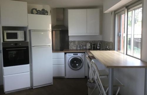 Cannes La Bocca Apartment | Magnifique appartement pied dans l'eau