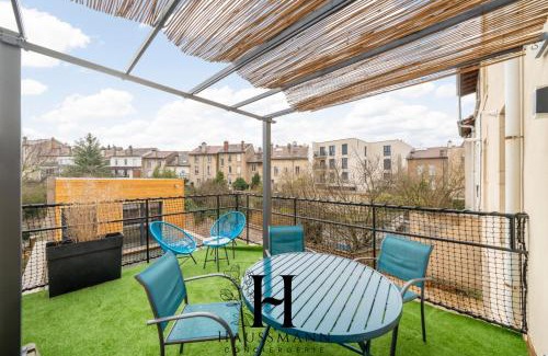 Haussonville-Blandan-Mon Desert-Saurupt Apartment | Magnifique Appartement Pop Art Nancy