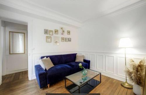 Faubourg Saint-Germain Apartment | Magnifique appartement Tour Eiffel