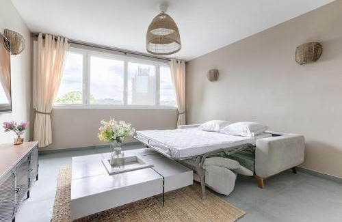Chatillon Apartment | Magnifique Appt Tour Eiffel à 10min de Paris - 6P