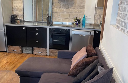 Quartier de Rochechouart Apartment | Magnifique Apt Haussmannien 1 chambre - Paris 9