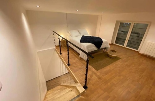Secteur 1 Apartment | Magnifique duplex, tout confort, 10min à pied Gare