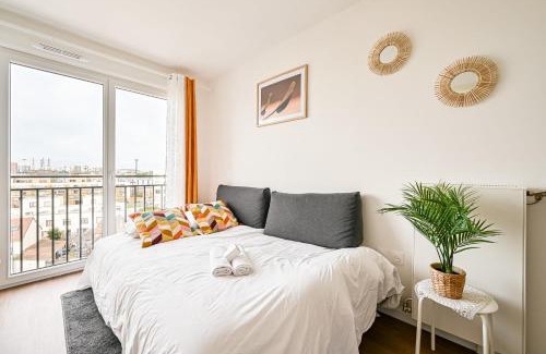 Pierrefitte-sur-Seine Apartment | Magnifique Appart Tram Parking 4pers